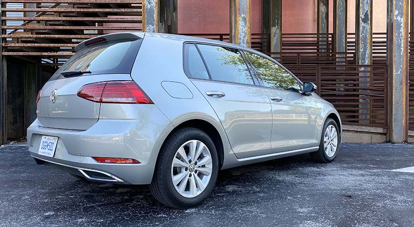 El Volkswagen Golf original debutó en Alemania en 1974 y eventualmente se convirtió en el modelo más vendido de la marca alemana. Foto: Javier Mota.