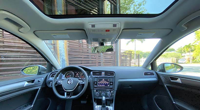 post-format-gallery-show Volkswagen Golf 2020