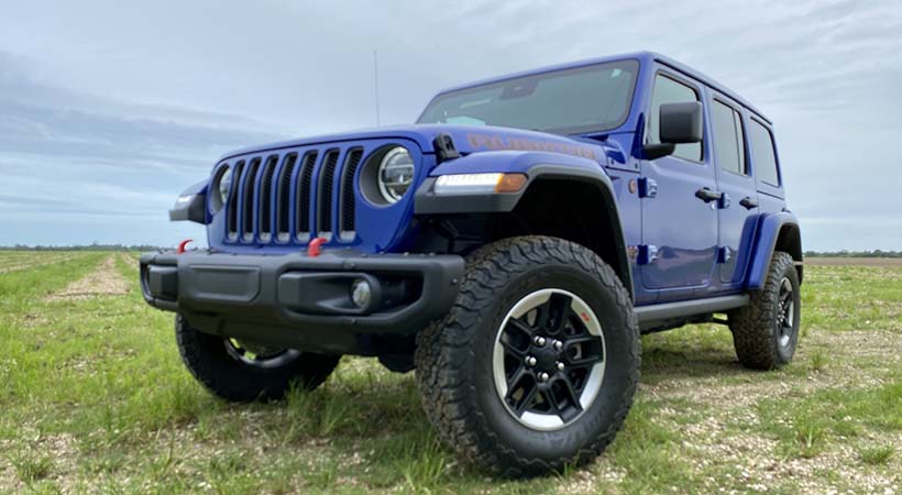 La Jeep Wrangler Unlimited Rubicon EcoDiesel 2020 tiene luces delanteras con tecnología LED. Javier Mota.