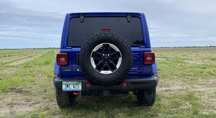 Con todo el equipo opcional, la Jeep Wrangler Unlimited Rubicon EcoDiesel 2020 de esta prueba alcanzó un precio total de $64,770. Foto: Javier Mota.