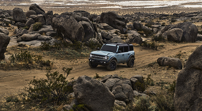 Las ventanas de la Ford Bronco 2021 se pueden quitar para una experiencia al aire libre. Ford Bronco 2021. Foto: Ford.