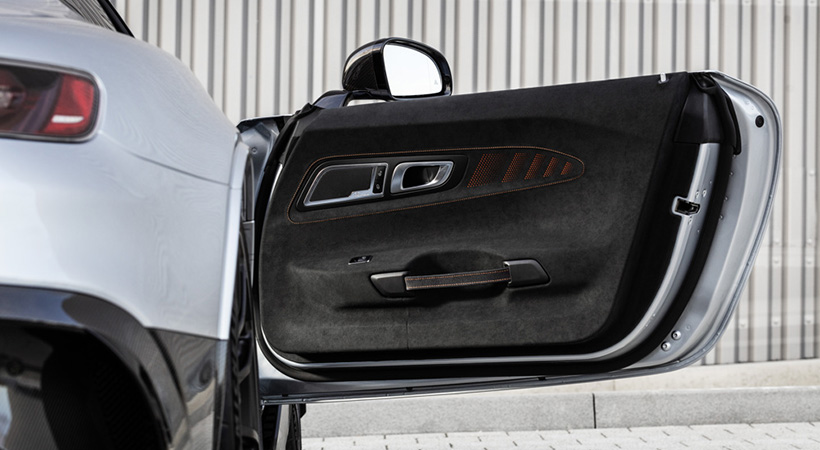 Los interiores del Mercedes-AMG GT Black Series 2021 incluyen  materiales de la más alta calidad. Foto: Mercedes-AMG.