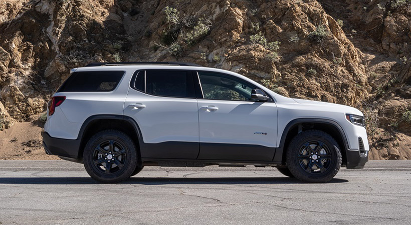 Para esta actualización, este SUV recibió una mejora en la suspensión para beneficiar sus capacidades en el camino. Foto: Nicholas Colt.