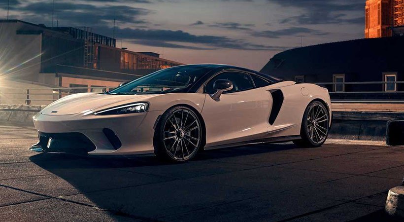 La potencia del motor se envía al tren trasero mediante una caja de cambios automática de doble embrague y siete velocidades. Foto: Novitec.