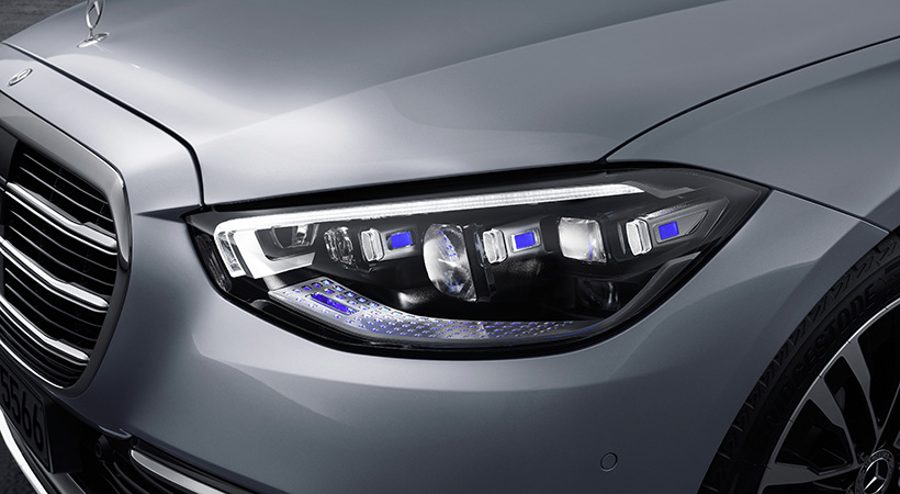 A nivel estético, lo que más llama la atención son los faros, mucho más estilizados, y en línea con los modelos más recientes de la casa alemana. Foto: Mercedes-Benz