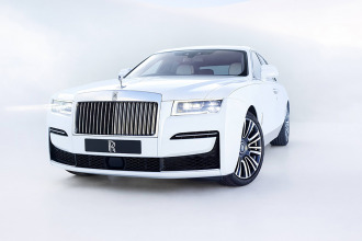 Rolls-Royce Ghost 2021, heredero del legendario lujo británico
