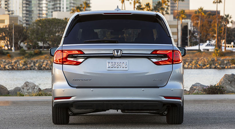 El diseño se repite en la parte trasera con un nuevo borde negro brillante debajo de la ventana trasera, acentuado por una tira cromada. Foto: Honda
