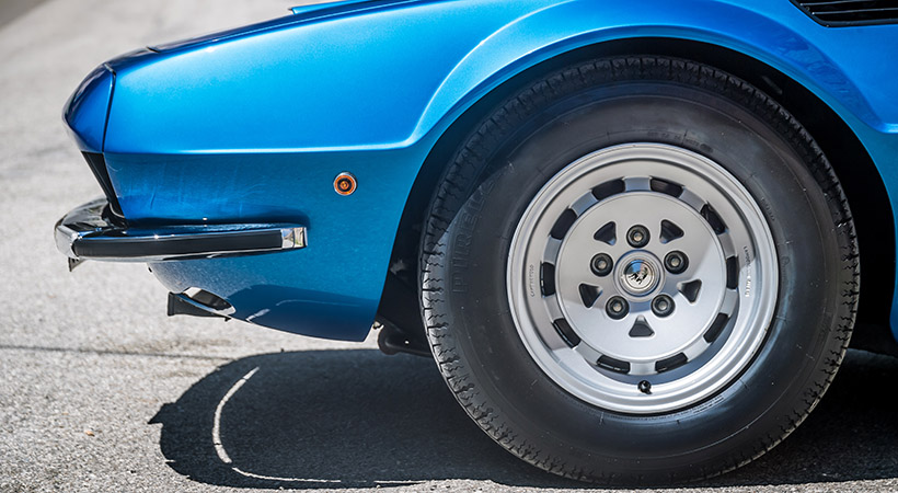 Este deportivo rodaba sobre unos juego de rines de magnesio de 15 pulgadas. Foto: Lamborghini