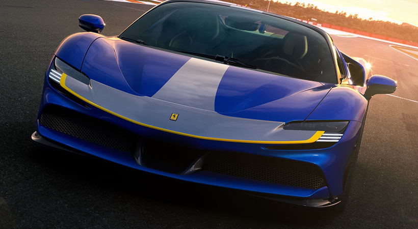 El nuevo Ferrari SF90 Spider cuenta con el mismo desempeño de la versión coupè para disfrutar al aire libre. Foto: Ferrari