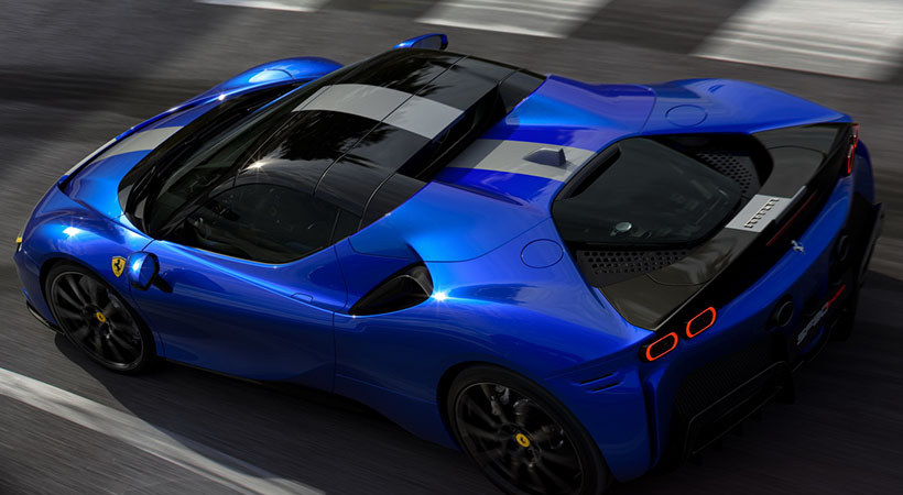 A pesar de que el sistema del techo retractable es más ligero, el auto gana un poco de peso para compensar la rigidez del chasis. Foto: Ferrari