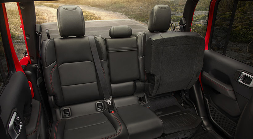 Sin importar que es un vehículo para uso rudo, el interior está a la altura de vehículos de lujo por todo el nivel de equipamiento que ofrece a todos los pasajeros. Foto: Jeep