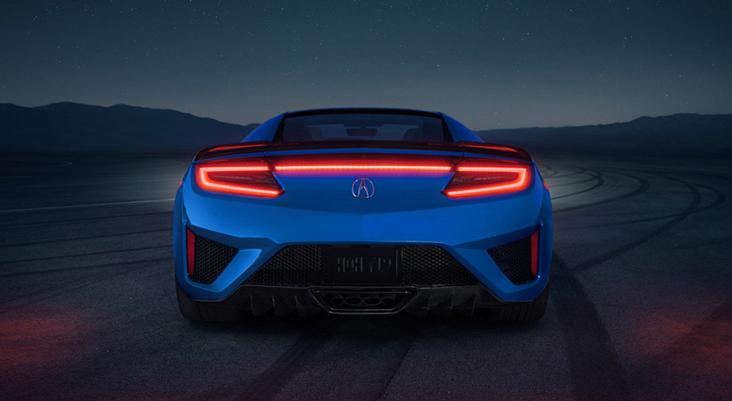 Adicional al color, el superdeportivo híbrido mantiene sus características originales. Foto: Acura