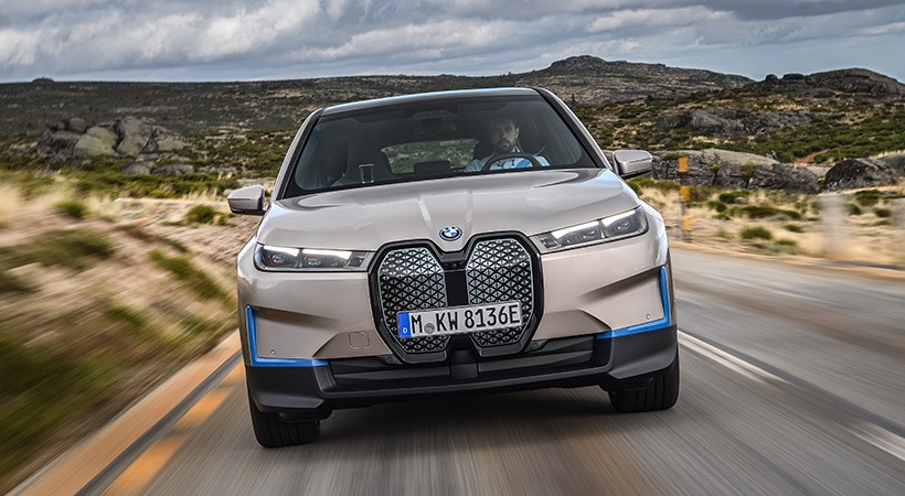 Se espera que el SUV alemán sea capaz de llegar a 62 mph en menos de 5 segundos. Foto: BMW