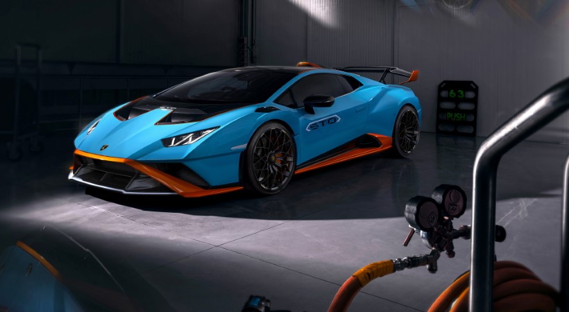 El nuevo Lamborghini Huracán STO es una versión inspirada en los autos Squadra Corse para pista de la marca italiana. Foto: Lamborghini