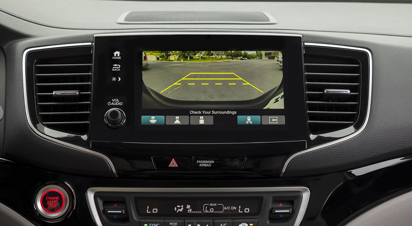 El departamento de tecnología  consta de una pantalla principal de 8 pulgadas para el sistema de infotenimiento con conectividad Android Auto y Apple CarPlay. Foto: Honda