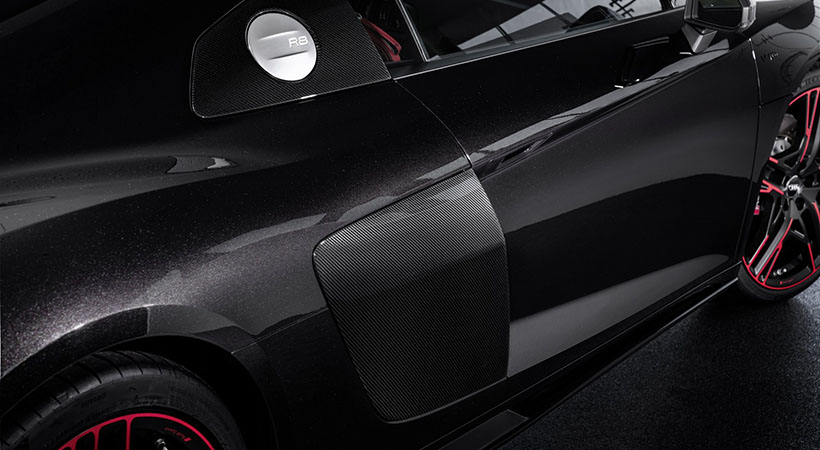El Audi R8 Panther Edition cuenta con el paquete de fibra de carbono con el cual se añaden piezas de dicho material. Foto: Audi