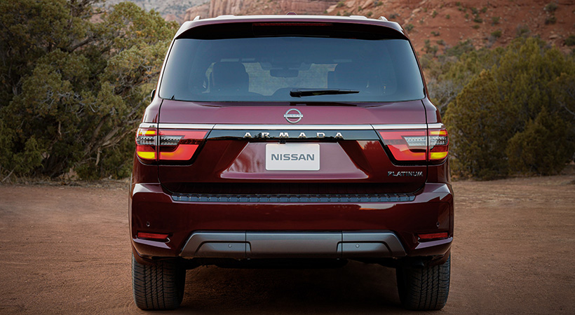 En la sección posterior, los conjuntos ópticos se unen visualmente mediante el nombre del modelo que abarca de lado a lado. Foto: Nissan