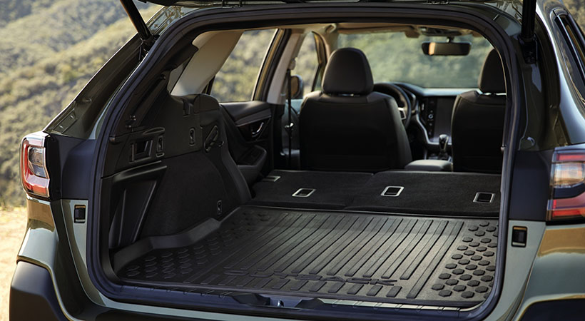 El piso del maletero es plano y bajo, con lo cual, subir cosas o descargarlas, es tarea fácil. Foto: Subaru