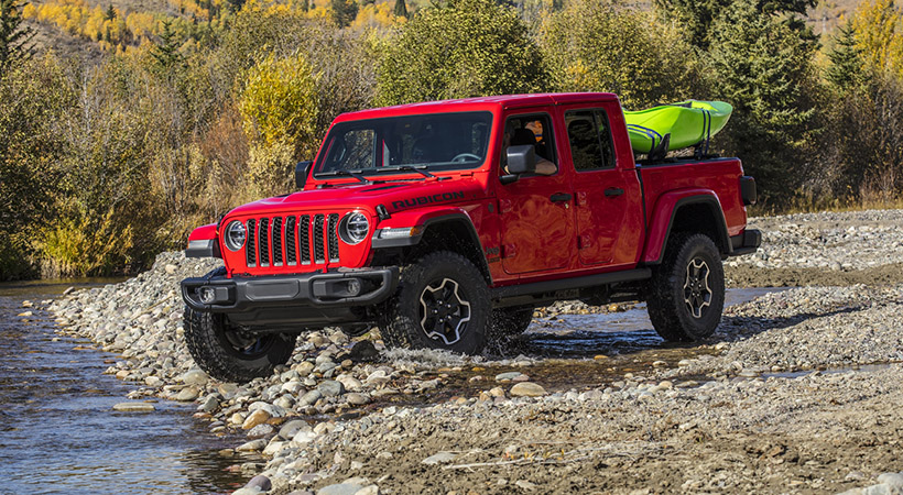 Es un vehículo enorme, con unas llantas enormes y un aspecto impresionante. Quedamos gratamente impresionados con la forma cómo ha mejorado Jeep este vehículo. Foto: Jeep