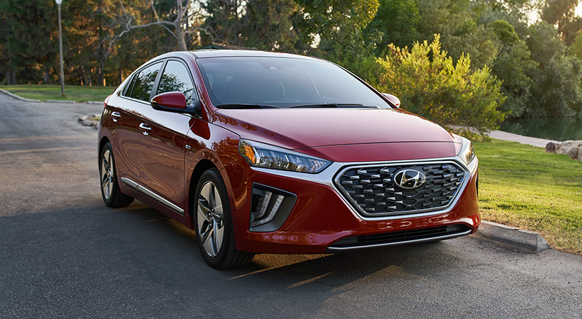 El trabajo de las luces delanteras y traseras, las opciones de diseño en los rines disponibles, son elementos diferenciadores, que además, son agradables a la vista por lo armoniosos. Foto: Hyundai