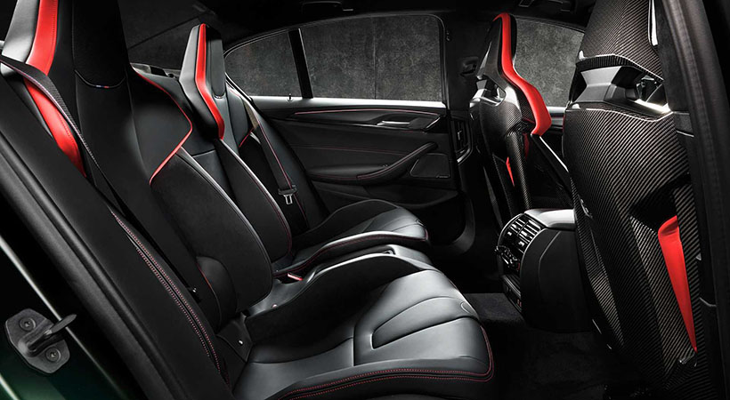 los asientos están fabricados con fibra de carbono. Foto: BMW
