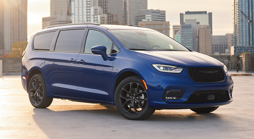 La Chrysler Pacifica Limited AWD S, muestra el color Ocean Blue, disponible de forma opcional. Foto: Chrysler