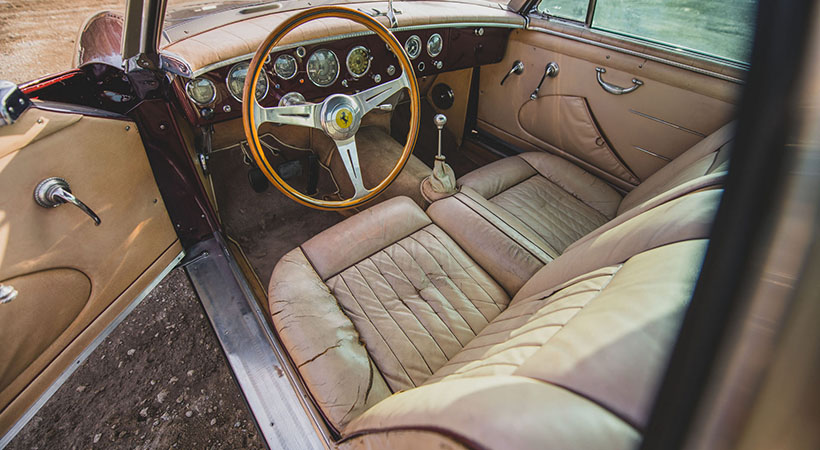 El interior no está restaurado, algo que hoy en día es raro de encontrar en piezas coleccionables. Foto: RM Sotheby's