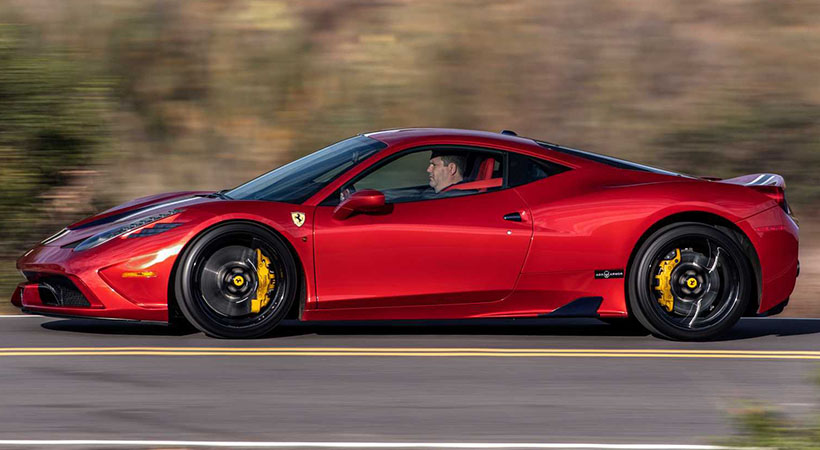 Gracias al sistema de escape ligero, el Ferrari produce 645 hp provenientes del V8 4.5 litros NA. Foto: Add Armor