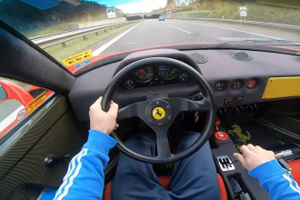 Ferrari F40 con escape directo, un concierto de rock en la Autobahn