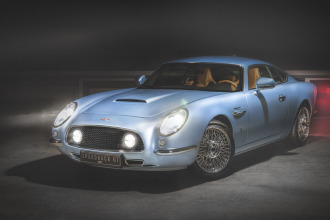 DBA Speedback GT, con asiento de picnic y compartimento de bebidas