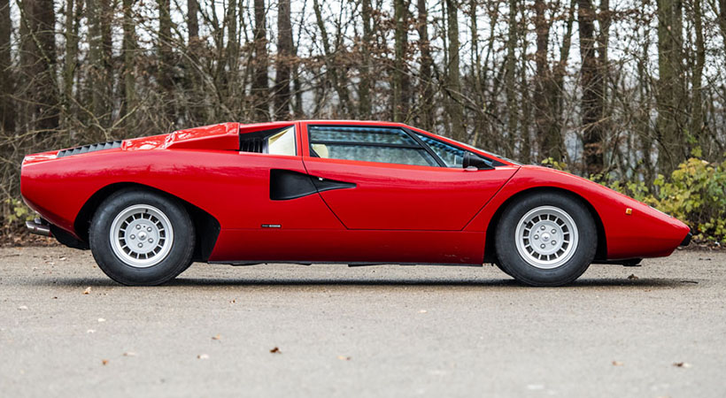 Dos Lamborhinis de gran historia rompieron récord de precio en subasta, uno es un Miura SV, y el otro un Countach LP 400 que perteneció a Rod Stewart. Foto: Sotheby's