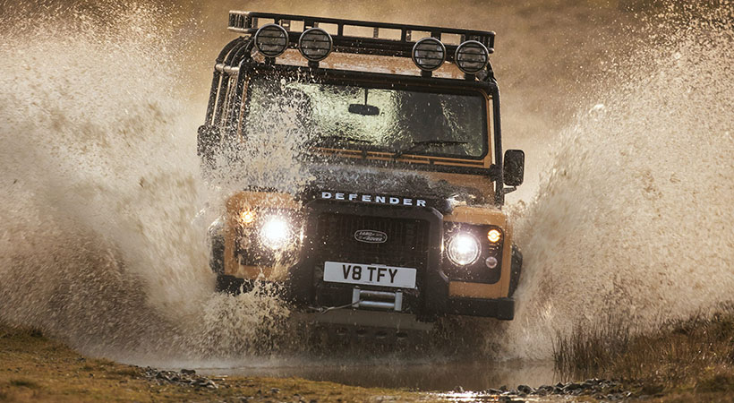 La nueva Land Rover Classic Defender Works V8 Trophy es posiblemente la mejor SUV que un aventurero pueda comprar hoy en día. Foto: Land Rover