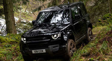 2022 Land Rover Defender V8