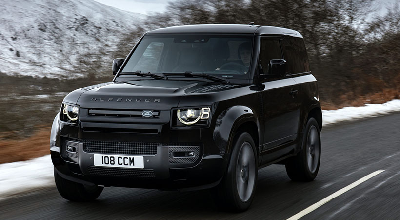 El V8 supercargado de 5.0 litros genera 518 hp y 461 lb/pie de torsión que van a las cuatro ruedas mediante una caja automática de ocho marchas. Foto: Land Rover