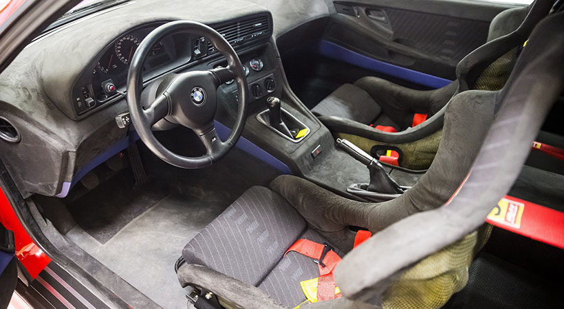 El interior también ha sido restaurado y para la época estaba muy por encima de sus semejantes. Foto: BMW