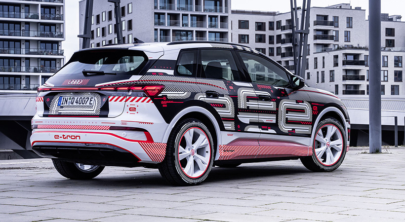 Las puertas, por su parte, cuentan con un sistema de apertura especial que permiten un ingreso y salida mucho más cómodo para todos los pasajeros. Foto: Audi