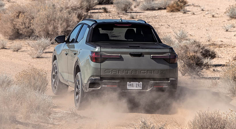 La pick-up de Hyundai incorpora múltiples piezas en plástico sin pintar y  rines de 20