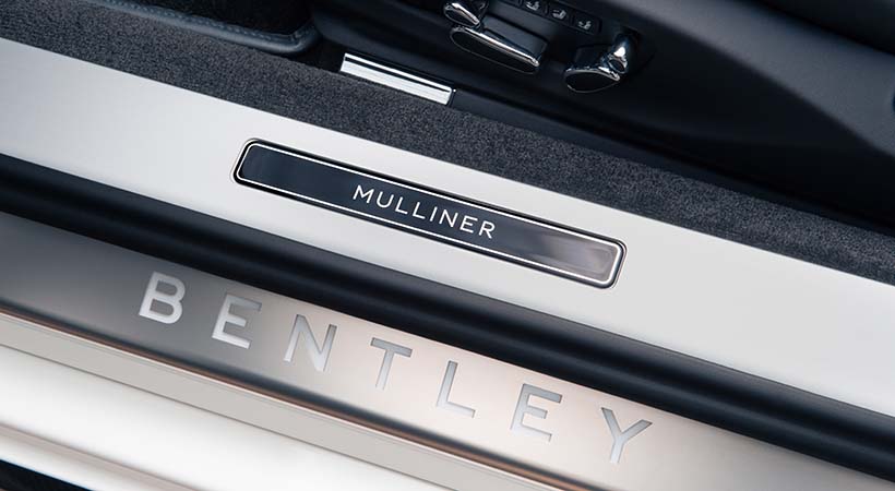 Los detalles que regularmente son cromados, ahora van en color gris. Foto: Bentley