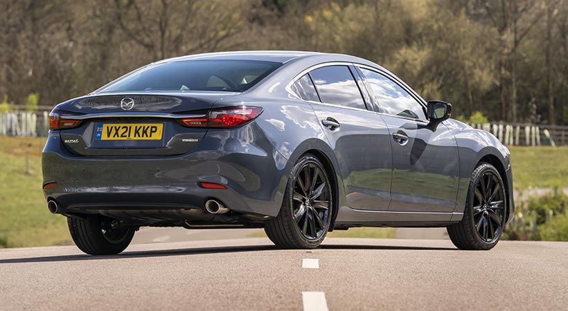 Esta edición toma como base la versión Sport del sedán japonés. Foto: Mazda