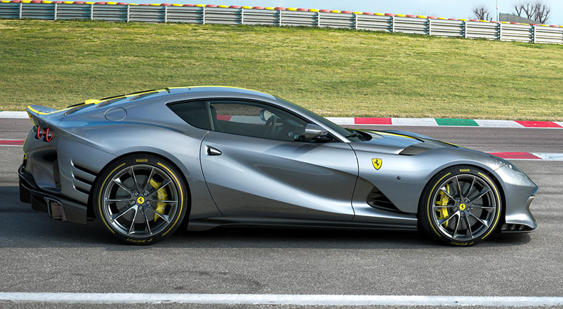 Ferrari 812 VS Ferrari 812 VS