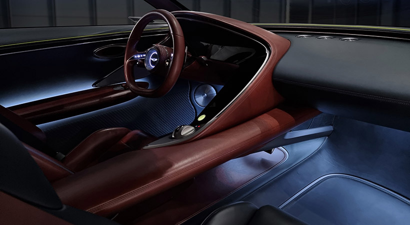 El interior recibe tapicería en color antracita. Foto: Genesis