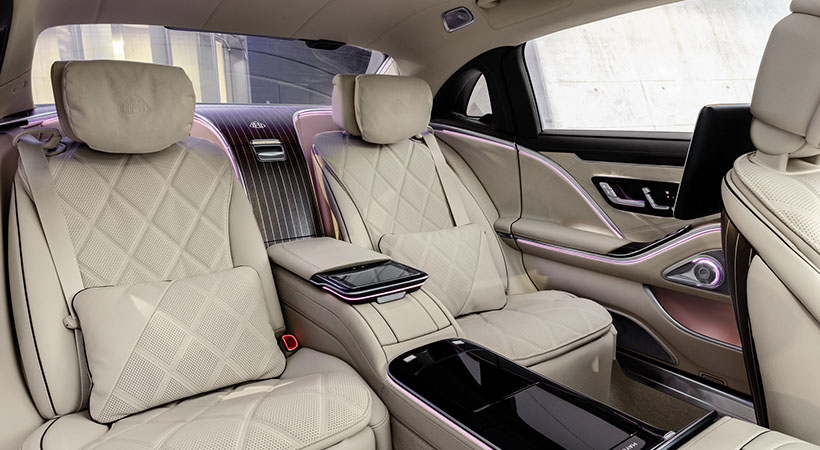El interior del auto es indiscutiblemente Maybach, con piel Nappa cubriendo virtualmente cada centímetro y acabados de lujo. Foto: Mercedes-Maybach