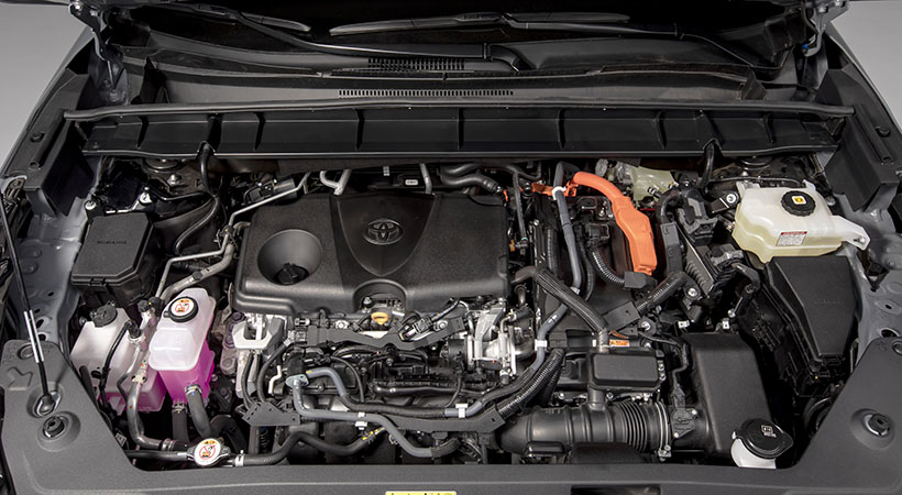 Bajo el capó encontramos el motor 4 cilindros y 2.5 litros. Foto Toyota