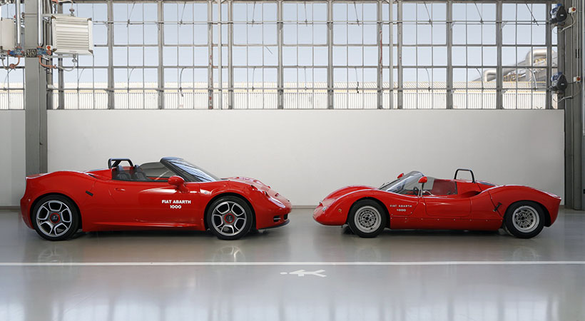 Comparado con el auto original, a pesar de que el 4C es pequeño, el moderno SP 1000 eclipsa al clásico. Foto: Abarth