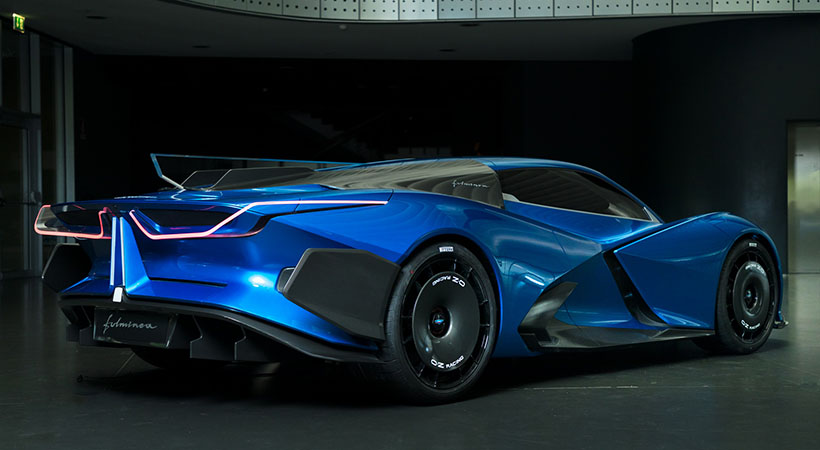 La capacidad combinada de la batería se establece en 100 kWh, mientras que se espera que el peso total del Fulminea sea de alrededor de 3,306 libras (1,500 kg). Foto: Automobili Estrema