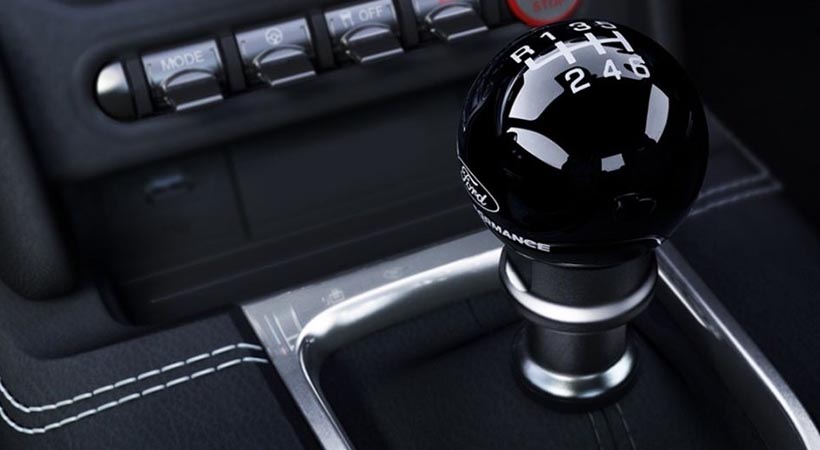 En el interior se añade un pomo de palanca específico. Foto: Ford Australia