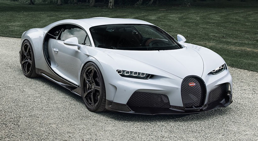 Sin la necesidad de hacer que este Chiron sea seguro y estable a más de 300 mph, los ingenieros de Bugatti han podido concentrarse en hacer que los neumáticos y la suspensión funcionen a velocidades reales. Foto: Bugatti