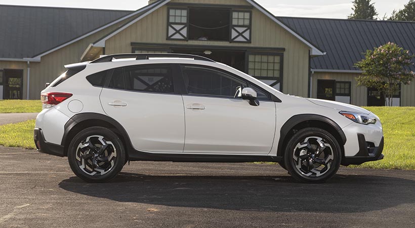 El modelo Sport cuenta con encendido sin llave, una pantalla táctil de ocho pulgadas, puerto USB en la segunda fila de asientos. Foto: Subaru