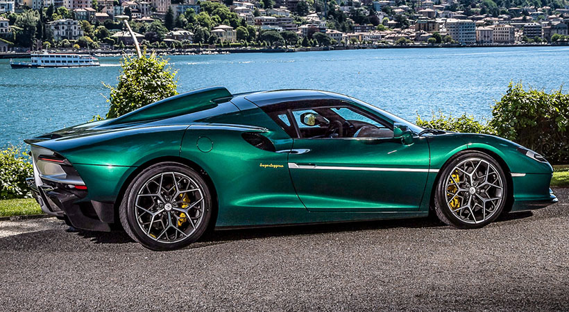 La forma del auto es única y toma inspiración de varios Alfa Romeo clásicos, entre ellos el AERO 3 y el Disco Coupè. Foto: Touring Superleggera