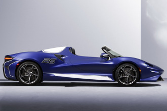 McLaren Elva, ahora con parabrisas y menos unidades